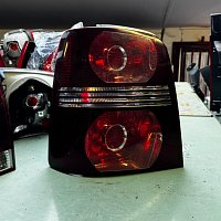 VW Touran 1T Facelift Zadní světlo levé Hella 1T0945095N 1T0945111K - 2