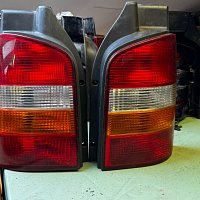 Sada zadních světel levá pravá 12V P21/4W P21W HELLA pro VW TRANSPORTER a další - 2