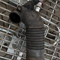 VW Passat 3BG - Sací hadice, sací potrubí, vzduchové potrubí 8D0129615K - 3