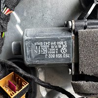 VW T5 / Multivan / Kabeláž dveří / pravý pravá přední - 2