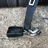 1K3 857 755 AG YLZ Zámek pásu s varov. kontaktem - 22