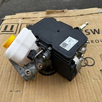 4M0 614 105 AA posilovac brzd (elektromechanicky) D - 05.02.2024>> - 11