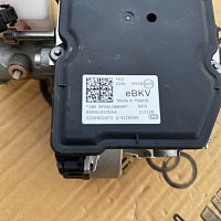 4M0 614 019 A  valec brzdy hlavni tandemovy - 9