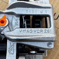 VCR281 NOVÝ brzdový třmen pro AUDI A3 8Y 30TDI - 5R3615406A - Zadní pravý - Elektrický - 3