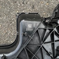 7LA131877E Nádrž na AdBlue VW  Transporter T6 - 8