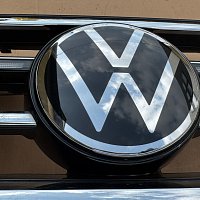 MŘÍŽKA CHLADIČE PRO VOLKSWAGEN TIGUAN - 7