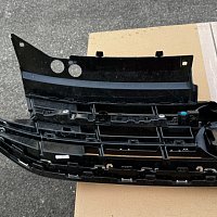 MŘÍŽKA CHLADIČE PRO VOLKSWAGEN TIGUAN - 11