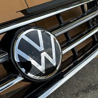 MŘÍŽKA CHLADIČE PRO VOLKSWAGEN TIGUAN - 18