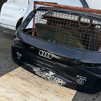 Zadní dveře Audi Q5 SQ5 8R 8R0827023C Černé - 3