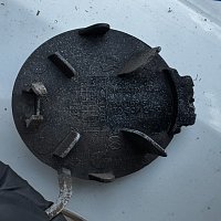 1T0 807 241 C  Kryt pro tažné oko vpravo vpredu - 2