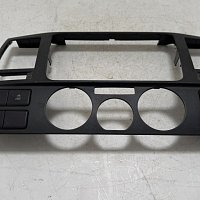 7E0857237K 9B9 černá satén plast  VW T5 facelift-stredovy ramecek - 3