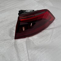 Pravé vnější zadní světlo s LED pro Audi Q8 2023 - 2
