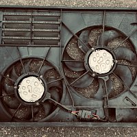 Volkswagen Sharan  7N 2012 elektrický ventilátor 7N0  diesel - 2