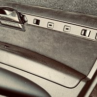 Audi Q7 2009 4L  Tapecírunk prevé přední dveře - 2