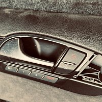 tapecirunk dveří levé přední dveře  AUDI  Q7 2009 - 6