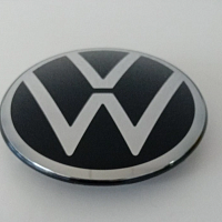 5H0 853 601 H  DPJ znak VW  cerna/chromovy lesk - 3