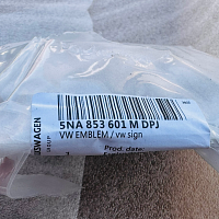 Originální logo na masku chladiče VW Volkswagen Tiguan 2021-24 5NA 853601MDPJ - 2