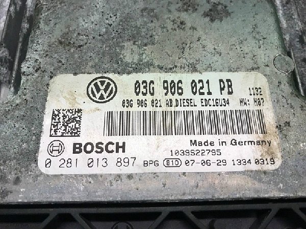 03G 906 021PB VW Passat 3C TDi Řídící jednotka motoru