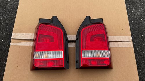 Pro VW T5 2010-2015 Zadní světlo Pravé červené