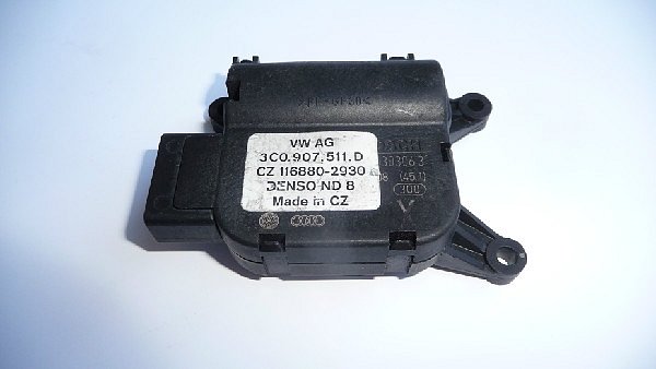 3C1 907 511D VW Passat 3C, Golf V Scirocco Servomotor klapky topení