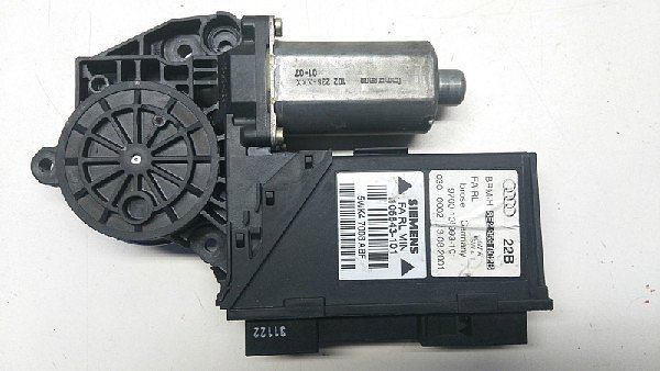 8E2 959 802 B Audi A4 2002 8E 2001 Motorek stahování okna + ECU