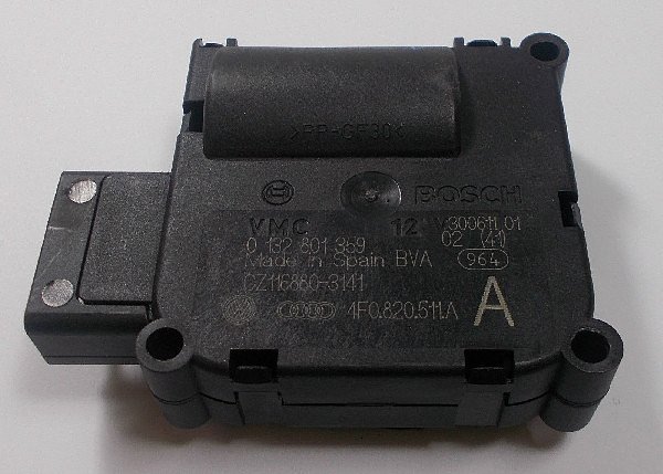  4F0 820 511A  Audi A6 4F C6  Servomotor motorek nastavení klapky topení / klimatizace  AC