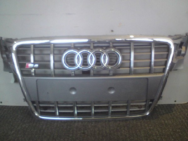 Maska A4 8K Audi A4 8K RS4 S4 ,