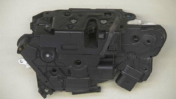 5N1 837 015C VW AUDI ŠKODA SEAT  Zámek řidičových dveří vnitřní 