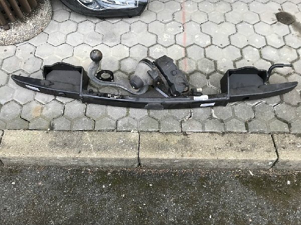 Westfalia  6 784 583 02  Originál tažné zařízení sklopné elektrické    BMW 3 E90  E91 