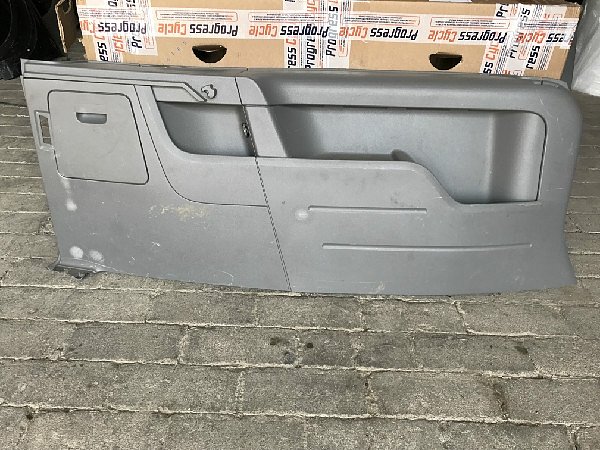 2K3 867 035D Čalounění obložení tapecírunk plast boční stěny vlevo strana řidič  VW Caddy 2K 2004-13 