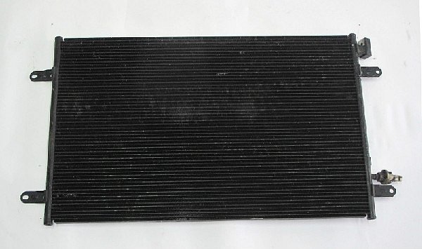 4F0 260 401M klima chladič   Audi A6 4F 3,0 TDI