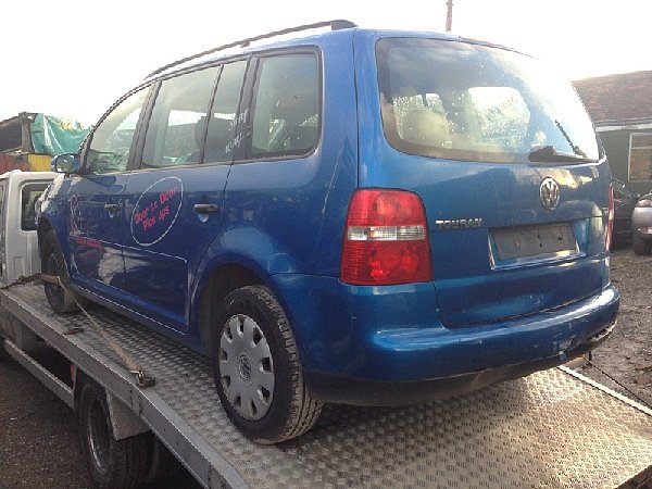 VW TOURAN 1,6i VW TOURAN (1T1, 1T2) 1.6, 75kW; motor BGU, (BSE, BSF) 