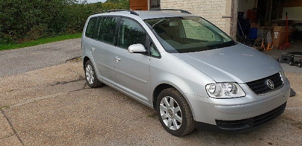  VW Touran 1T 77kW 105PS 1,9 TDI BKC/ BXE stříbrná LA7W - převodovka GQN 6st manual.