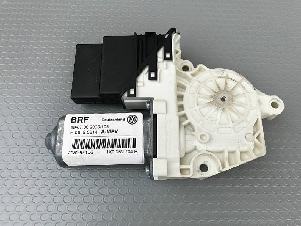 1K0 959 704B VW Caddy , Touran 1T 2005  Motor stahování spouštění okna stahovačky pravé zadní dveře 