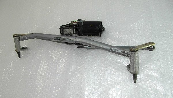 1J0 955 623A  VW Golf 4 Bora  mechanizmus stěračů