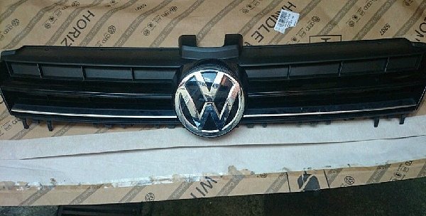 5G0 853 653 E    VW Golf 7 VII. Maska   