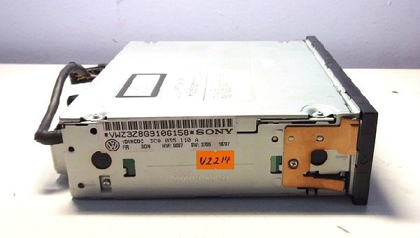 3C0 035 110A VW PASSAT 3C B6 SONY CD CHANGER 