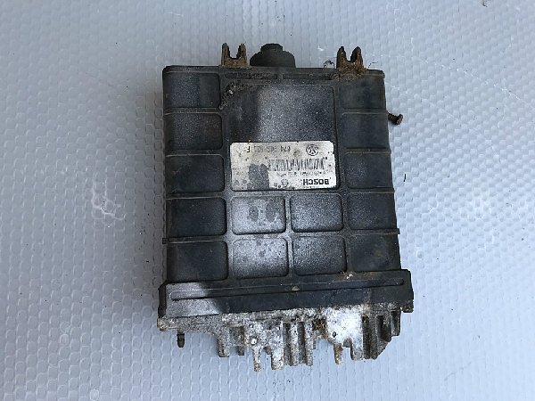  074 906 021F Řídící jednotka motoru ECU VW T4  2,5 TDI ACV  102PS 74kW