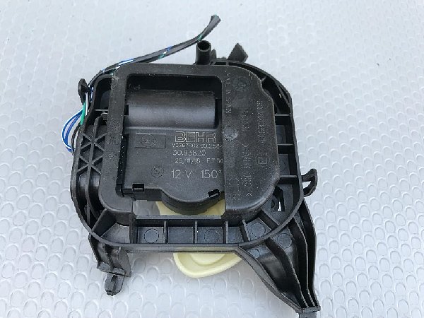  V32670029025843 Servomotor motorek nastavení klapky topení / klimatizace   A1 A2  IBIZA  FABIA RAPID  FOX POLO