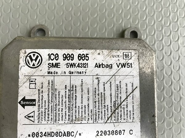 1C0 909 605   Řídící jednotka airbagu Airbagová jednotka  VW AUDI ŠKODA