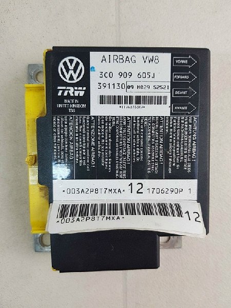 3C0 909 605 J  VW Passat 3C 2006 2007 2008 2009 2010  Airbag Sensor  Řídící jednotka airbagu