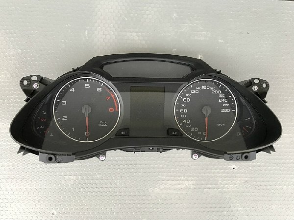 8K0 920 930M  Audi A4 B8 8K  Tachometr Přístrojovka Palubní deska  / přístrojový štít budíky palubka tacháč display Kombiinstrument Tachometer Tacho FIS Palubní počitač  /