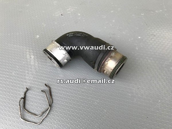 1T0 145 790B / 038 131 111A VW Hadice plnícího vzduchu tlaková trubka vedení stlačeného / nasávaného vzduchu turbo intercooler chladič turba -