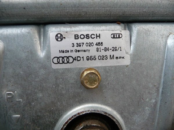 Mechanizmus stěračů přední AUDI A8 4D1 955 023M