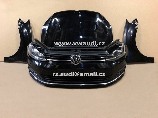 VW Golf 7 5G  Přední část vozidla . předek vozu     VW Golf 7 5G 1,6 TDI       Přední kapota Blatník spoiler nárazník xenon led