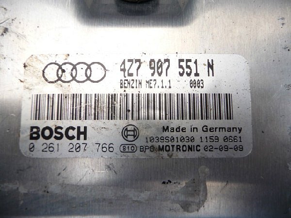 Řídící jednotka motoru  4Z7 907 551N  BOSCH  0261207766