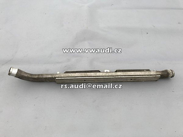 4F0 145 731E  Chladič plnicího vzduchu 4F0145731E Audi A6 4F5, C6 2.7 TDI 3,0 TDI