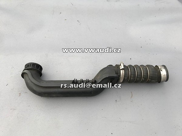 Trubka VW Passat B6 2.0 Diesel Turbo Intercooler Hadice