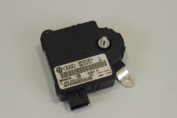  4F0 915 181A  Audi A6 4F Řídící jednotka dobíjení baterie