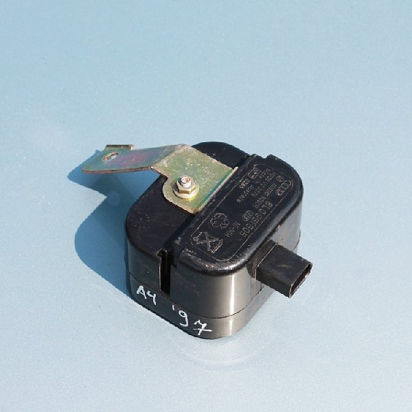 Alarm klakson 8L0 951 605  Audi 